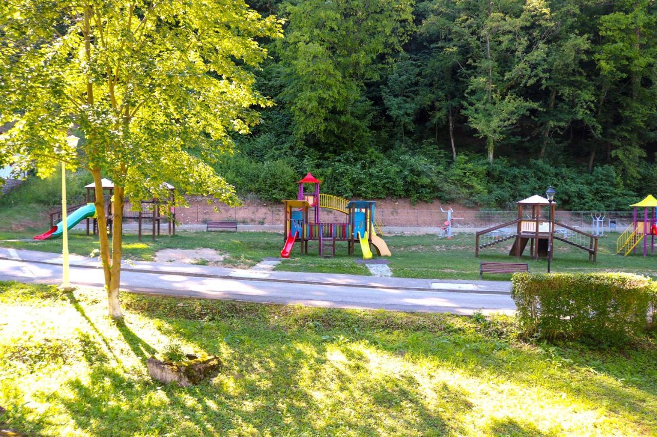 Apartament Iulia Geoagiu Băi المظهر الخارجي الصورة